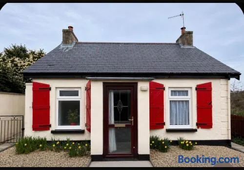Hallow Cottage - Image 1