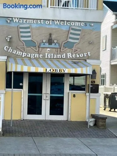 Champagne Island Resort Unit 305 - Image 1