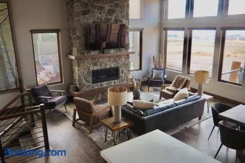 Luxury Ridge Ri504 Ski Retreat Hot Tub & Game Rm - Image 1