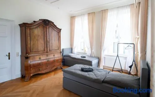 Apartment in stylish city villa - Image 1