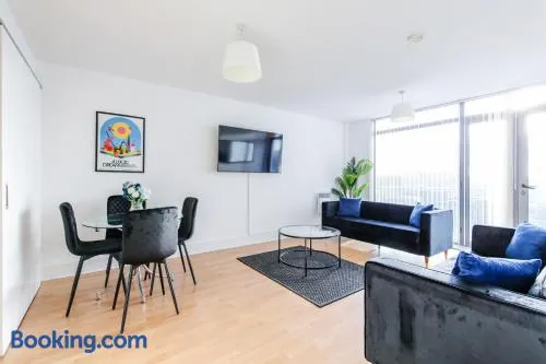 Henry Street Luxe Apartments by BOLD Apartments - Image 1
