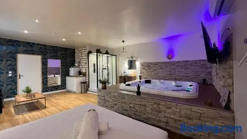 SUITE LA SERENITA - JACUZZI - CLIM - WIFI - TopProsConciergerie - Image 1