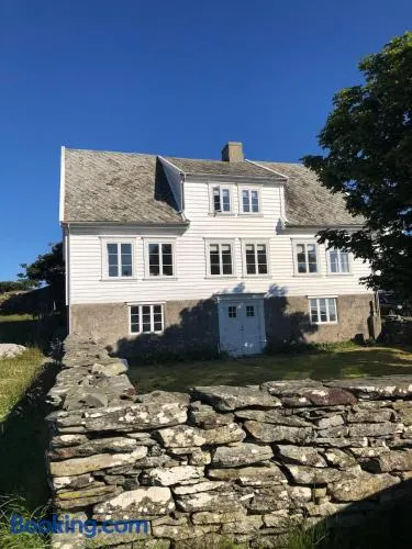 Historical house with soul and modern amenities - Image 1