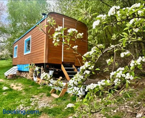 Maringotka a ubytování PodNebesí - Image 1