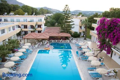 Marathon Hotel - All Inclusive - Image 1