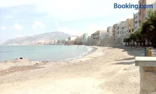 Appartamento tra mare e storia - Image 1
