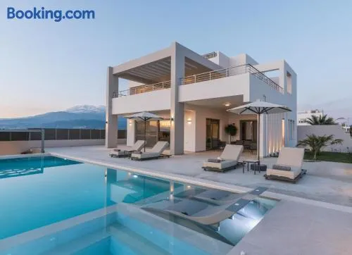 Grand Sea View Luxury Villa - Image 1