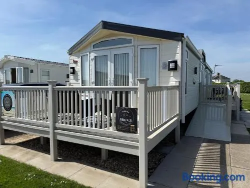 Meadow Lakes 76 - sleeps 6 with a bath - Golden Palm Resort - Meadow Lakes Caravan & Lodge Hire - Image 1
