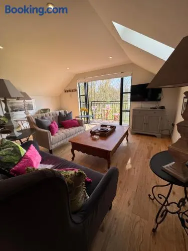 The Writers Lodge, serene luxury country escape - Image 1