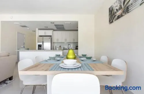 Modern Townhouse with terrace! - Image 1