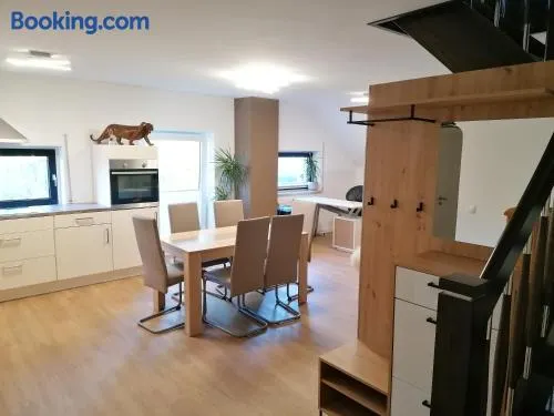 Gemütliche Wohnung auf 2 Etagen - Image 1
