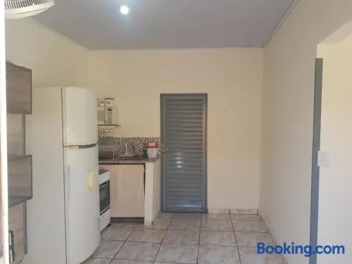 Casa individual com garagem - Image 1