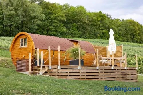 Nuit insolite : tonneau enchanté - Image 1