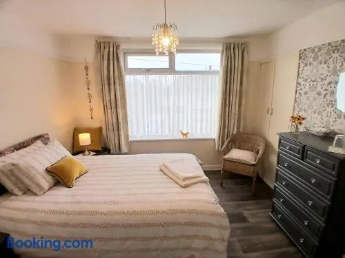 Great place in Liverpool, private bathroom & lounge - Image 1
