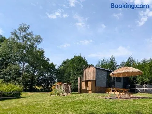 Kingfisher Shepherd's Hut - Image 1