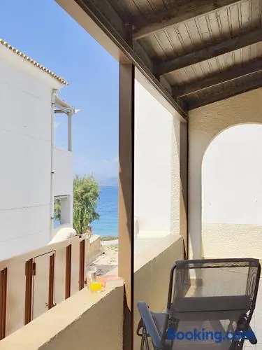 Mairi's SummerHouse - seaside, en-suite, 2-bedroom summerhouse - Image 1