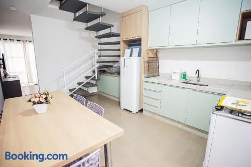 Completa casa apenas 700m da praia - Image 1