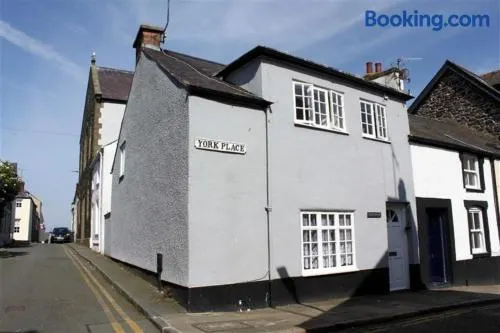 York House - Image 1