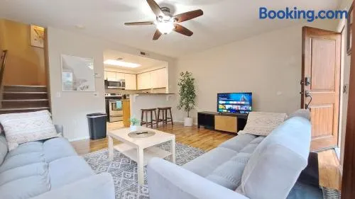 -Vacation-Top corner 2-story one bedroom La Jolla Condo - Image 1