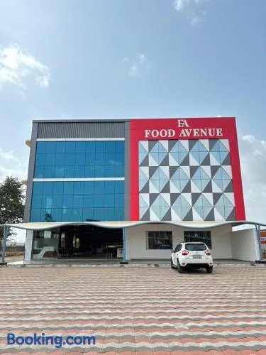 Hotel Food Avenue - Image 1