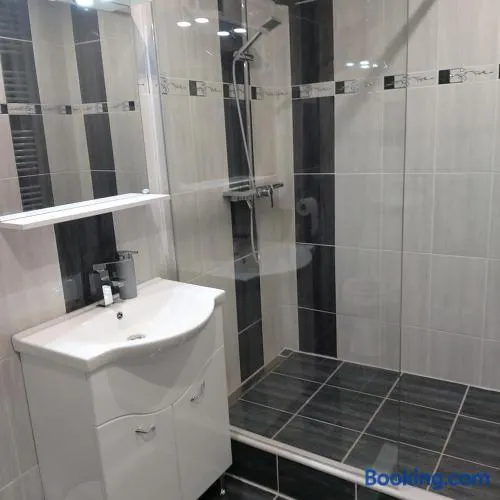Árkád Center Apartman - Image 1