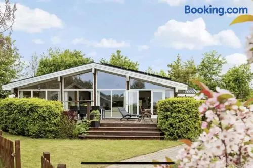 Spacious Holiday Home Near Beach And Nature - Image 1