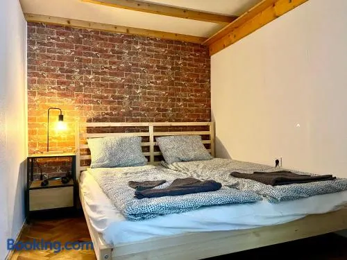 Apartment with FREE Parking - Image 1