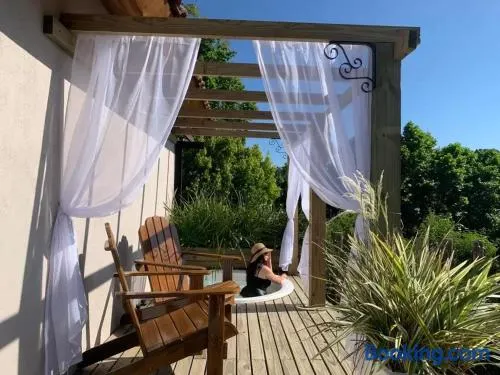 Chalé com Hidro, Lareira, cavalo, piscina, trilha - Image 1