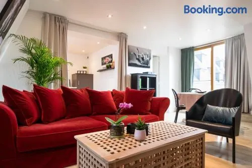 2 bedroom apartment in the heart of the old town - Image 1