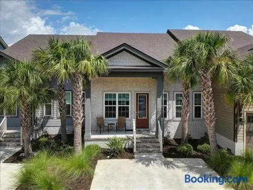 Garden Cottage 70 - Image 1