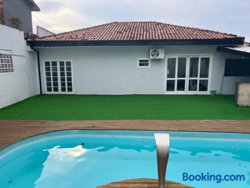Casa com piscina na grande florianópolis - Image 1