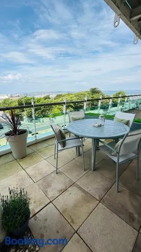 Quayside Apartment - Large and Spacious Duplex - Image 1