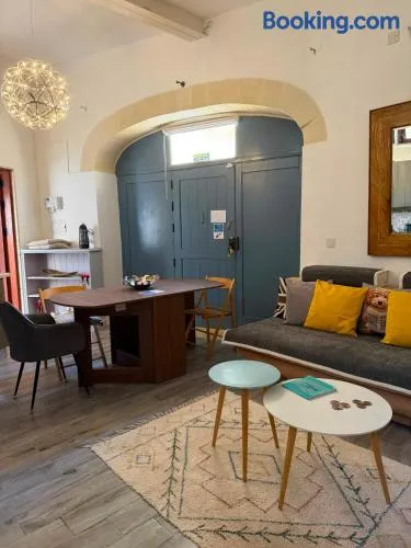 Charming 1BR Maisonette in the Heart of Balzan - Image 1