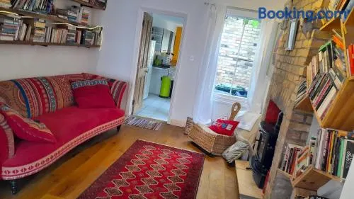 Lovely artist's home ecently refurbished - Image 1