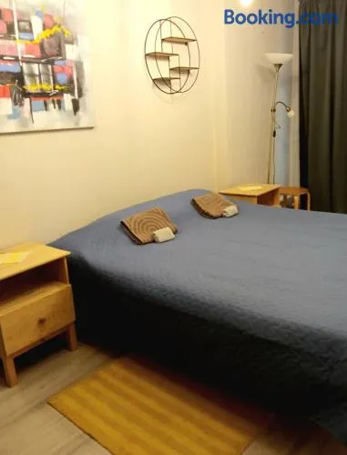 Cozy 2-Bedroom flat with Terrace & Parking by Alfa - Image 1