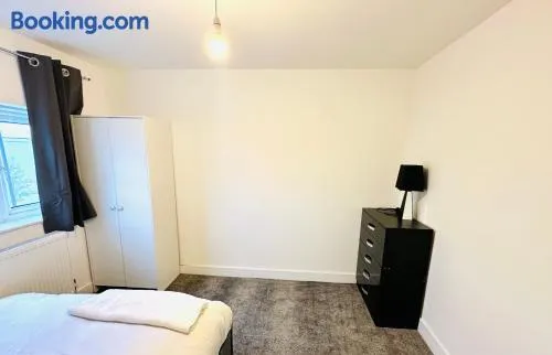 224 Newcastle Street - Image 1