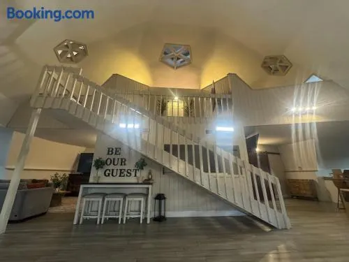 Unique Dome Home - 4BR Getaway - Springs -Daytona - Skydiving - Image 1
