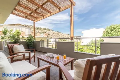 Ceronia Renovated House near the Beach - Image 1