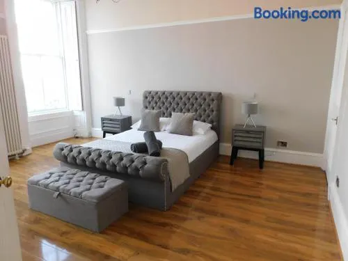 WEST END - Stunning, spacious, 3 bedroom, main door flat with private parking - Image 1
