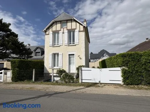 Villa au Calme avec Jardin, Proche Plage et Commerces, Wifi et Équipements Complets - FR-1-361-117 - Image 1