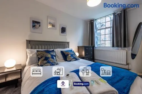 Last-Minute Secure l Exclusive Deals on Unique Home Sleeps 6 By Finesse Stays Short Lets & Serviced Accommodation Leamington Spa With Parking l Portland stay - Image 1