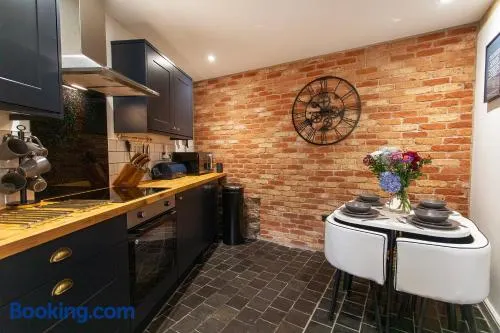 Stylish Home near Alton Towers Peak District Ashbourne Derbyshire - Image 1