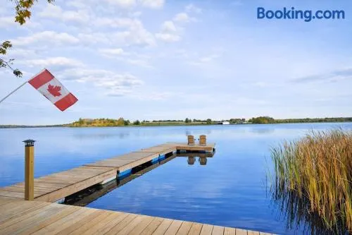 Lake Scugog Waterfront Escape with Fire Pit, Canoes & Kayaks and Games - Image 1