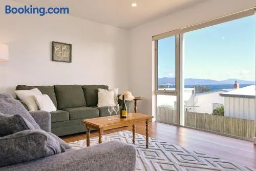 Bicheno Ocean Views Apt 1 - Image 1