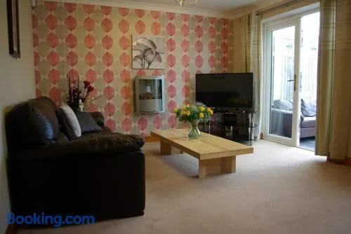 Portland Mews - 3 Bed Holiday Home By Premier Serviced Accommodation - Image 1