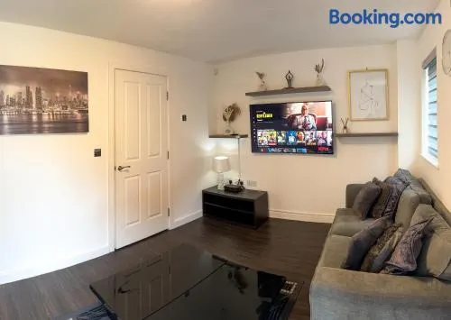 Amersham Park Apartment - Image 1