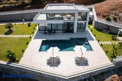 The Panoramic Villa by PikHost - Image 1