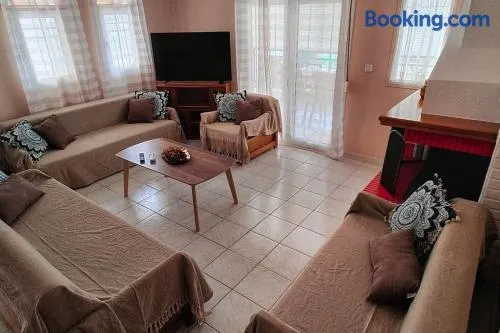 Sunny Apartment in Paralia - Image 1