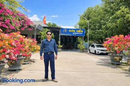 Sơn Hiển Homestay - Image 1