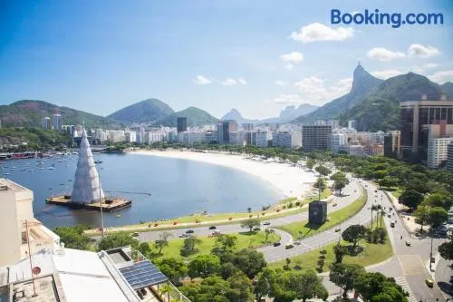 2 QTOS com garagem e vista para o Cristo Redentor! - Image 1